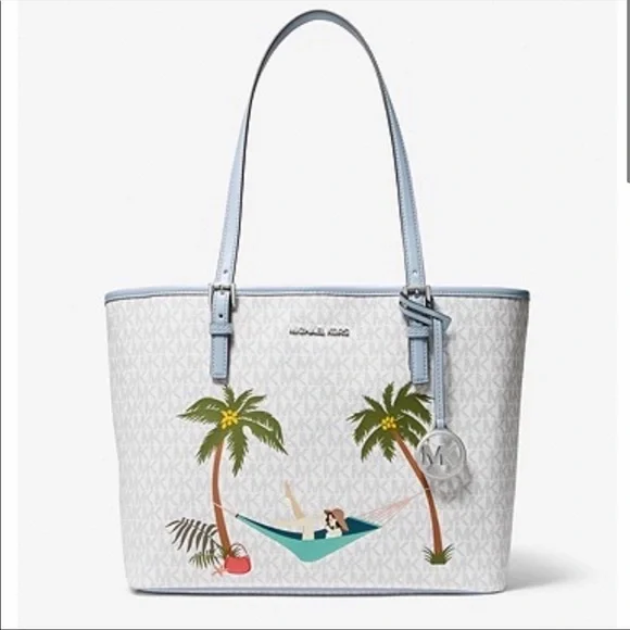 MICHAEL KORS
Jet Set Girls Travel Medium Printed Logo
Tote Bag - Picture 2 of 4